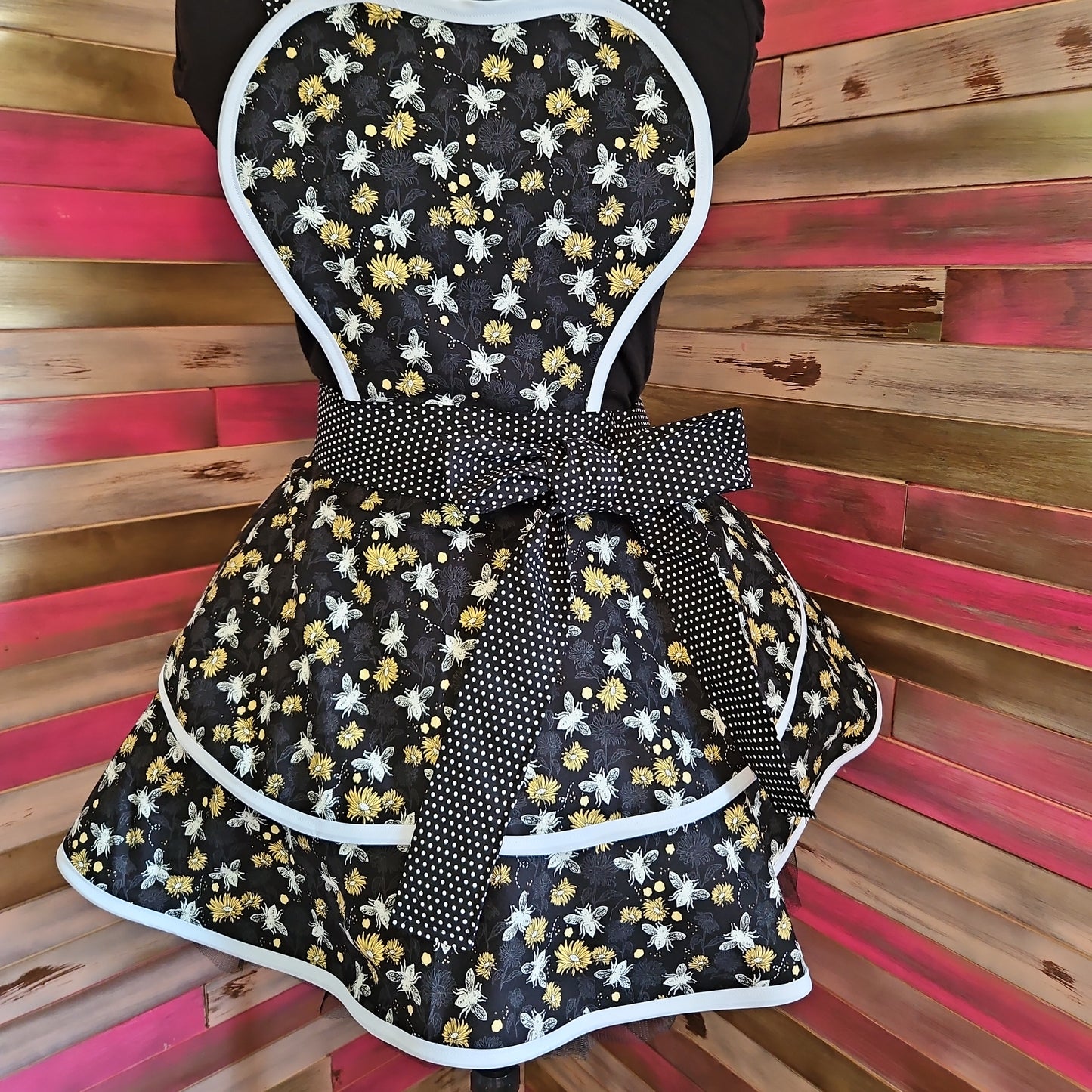 Bees Knees Apron